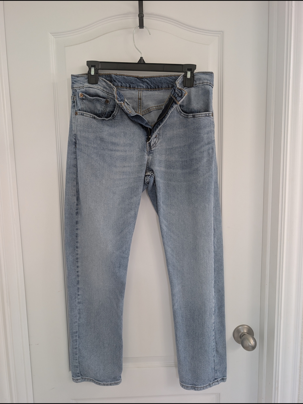 Levi's Men's Light Blue Straight-Leg Jeans